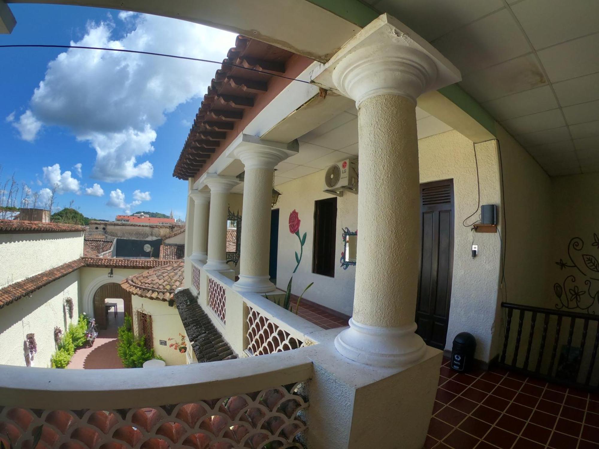 Ricks Hostel Санта-Ана Екстер'єр фото