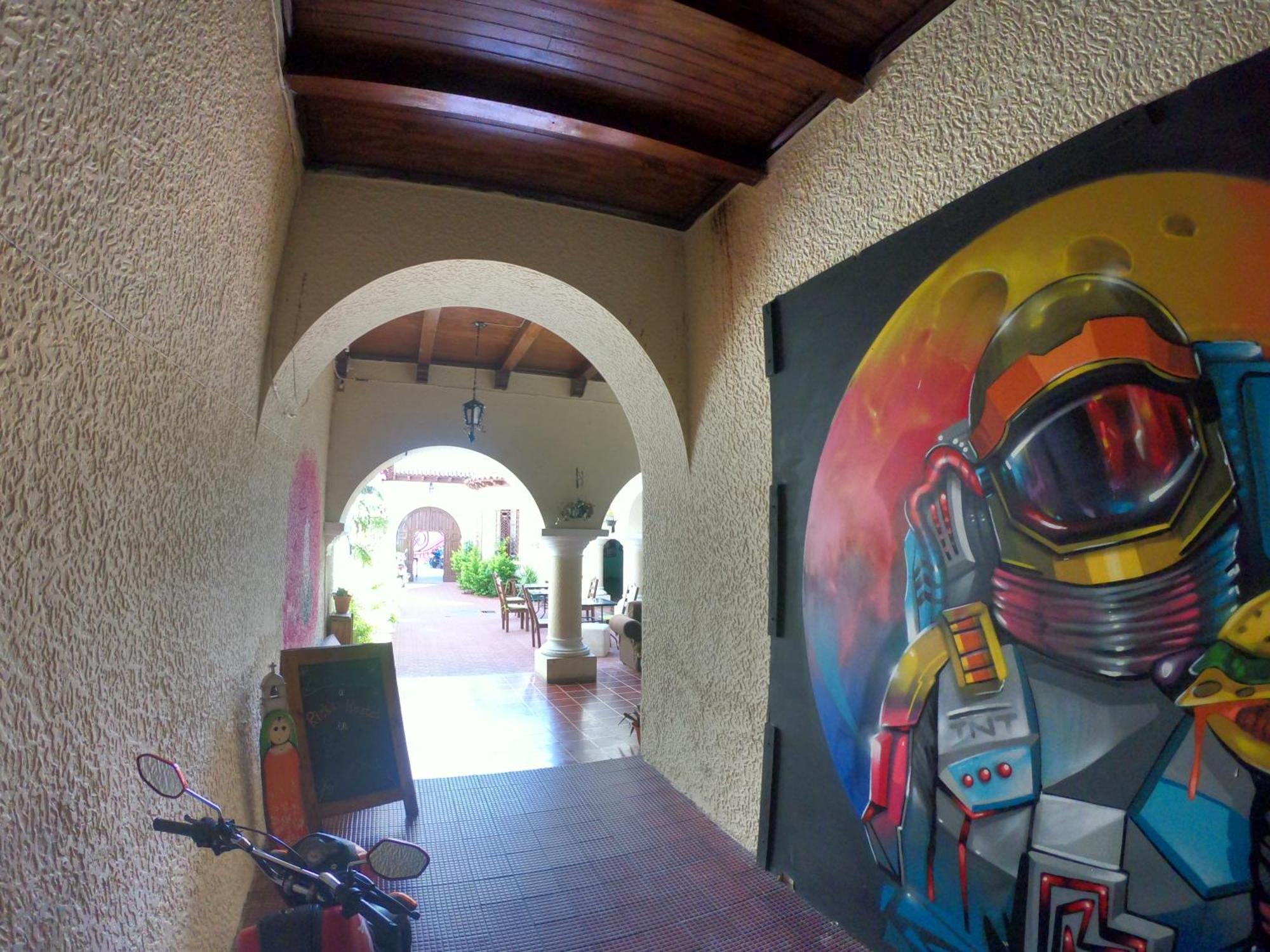 Ricks Hostel Санта-Ана Екстер'єр фото