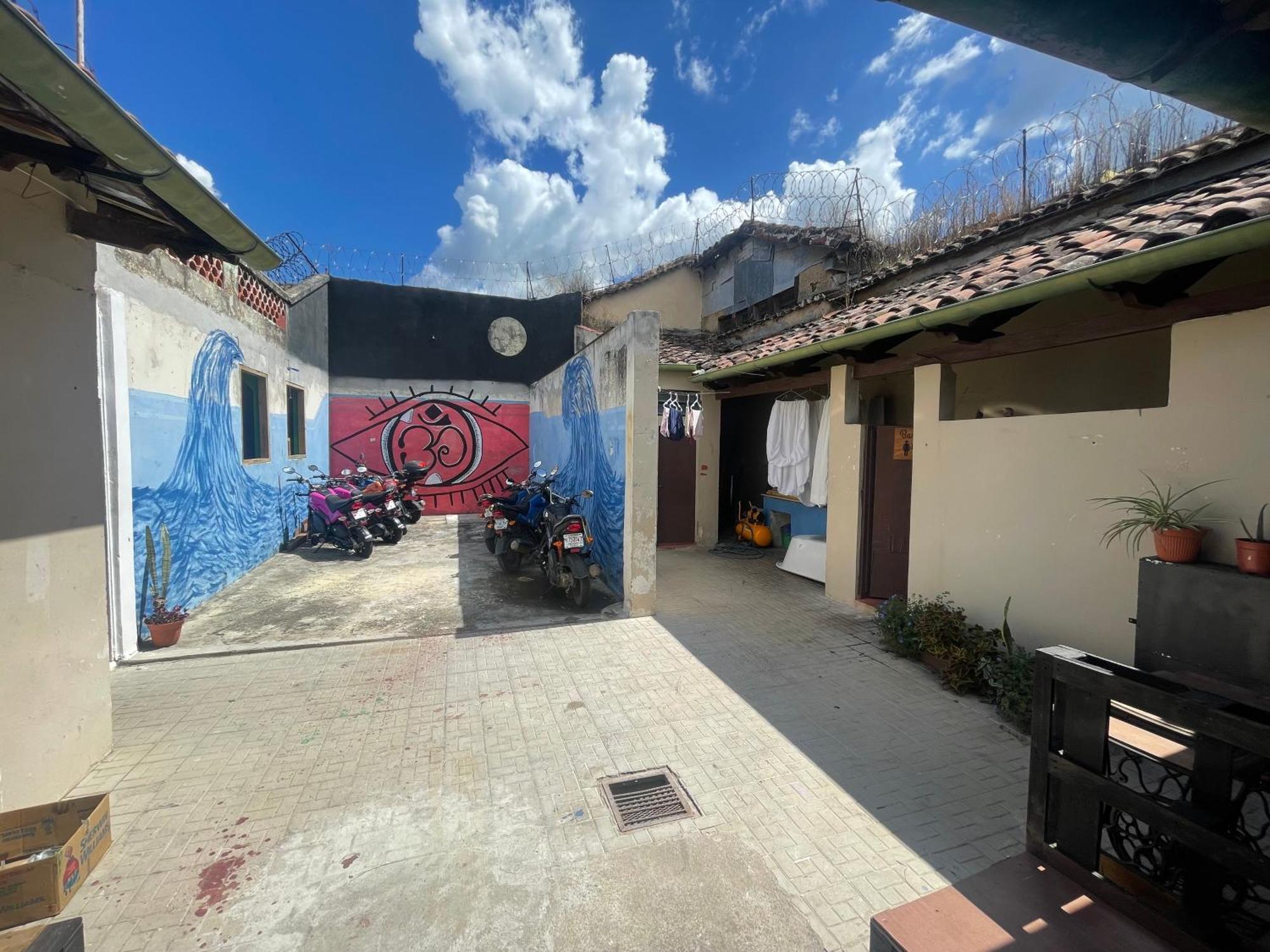 Ricks Hostel Санта-Ана Екстер'єр фото